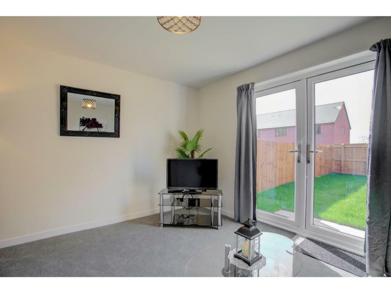 Newly Built, Splendid House For 5 In Manchester! المظهر الخارجي الصورة
