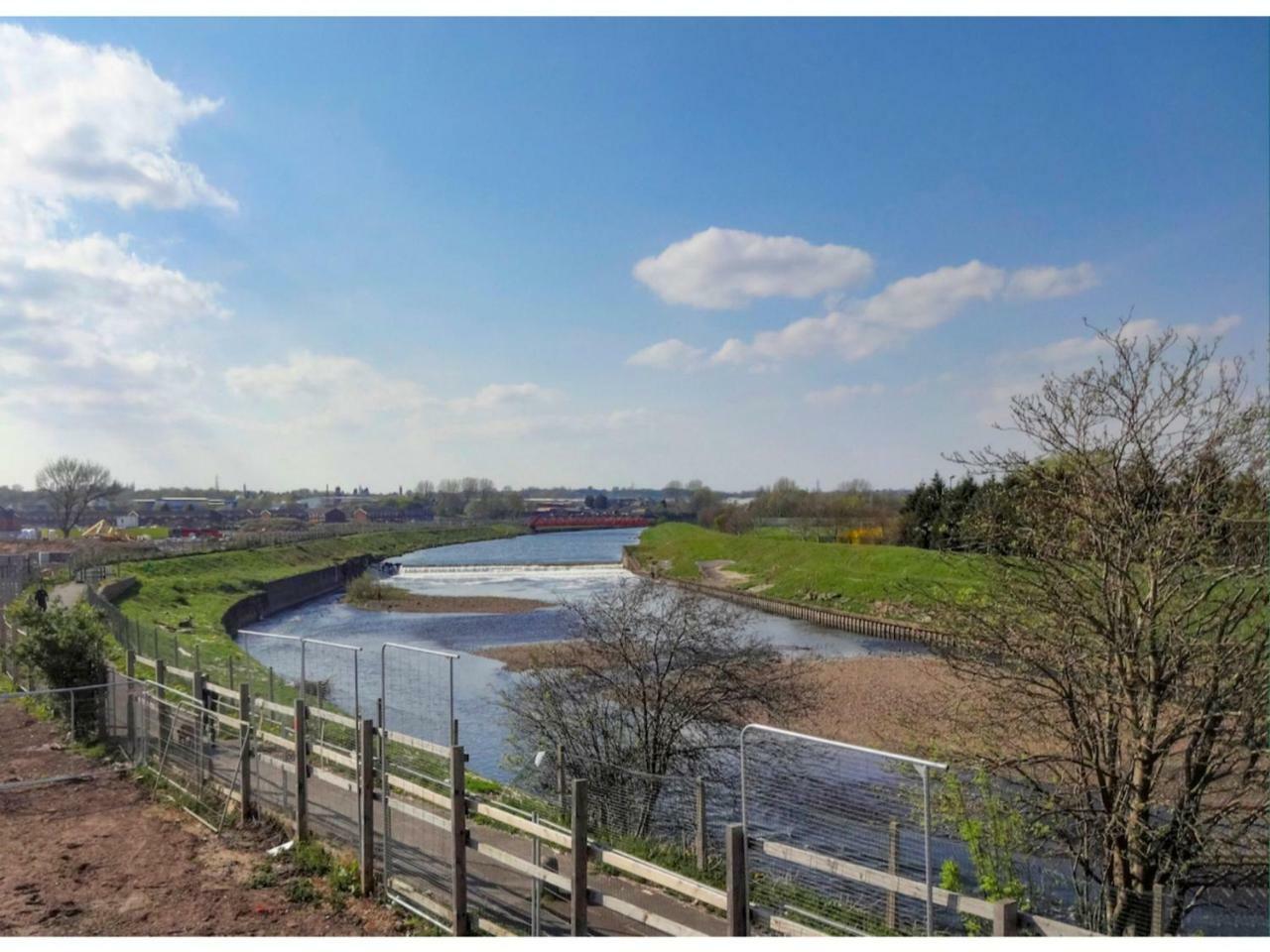 Newly Built, Splendid House For 5 In Manchester! المظهر الخارجي الصورة