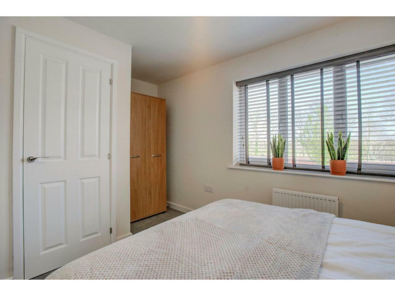 Newly Built, Splendid House For 5 In Manchester! المظهر الخارجي الصورة